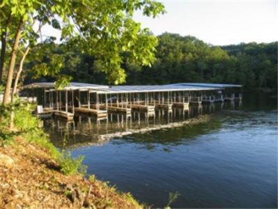 Holiday Shores Resort Osage Beach Exterior foto